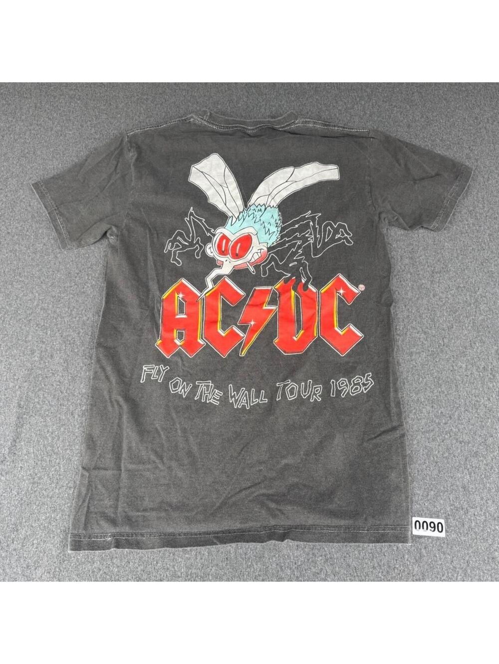 Men's Black and Grey Tshirt